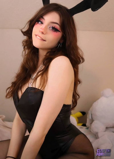 pics Hannah%20Owo