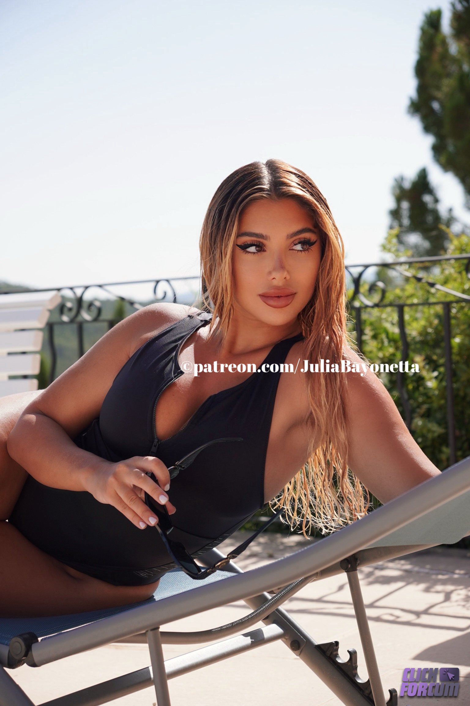 128 4b82f8eed4534390a914c7920e51c2d55982 thumbnail