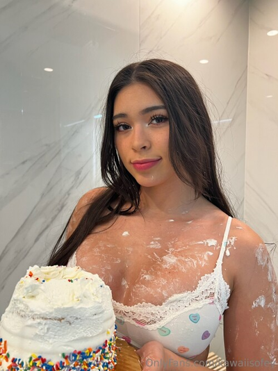 AISHAH SOFEY CLICKFORCUM (118)