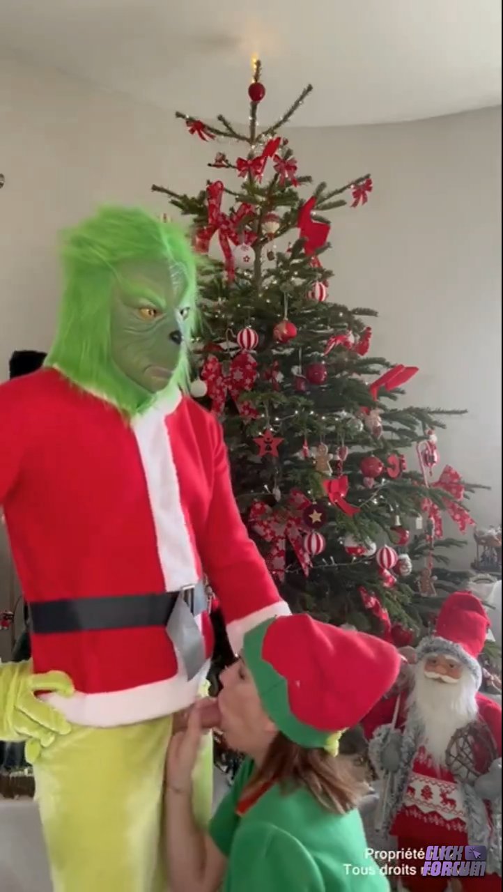 Fk2 Hard Sextape Petite Elfe Baisée par le Grinch pour Noël Vidéo Porno Leaks thumbnail