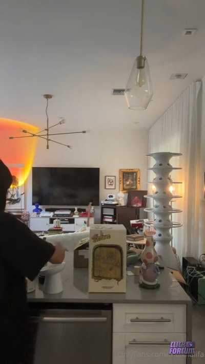 Mia Khalifa Does Her Morning Coffee Nude