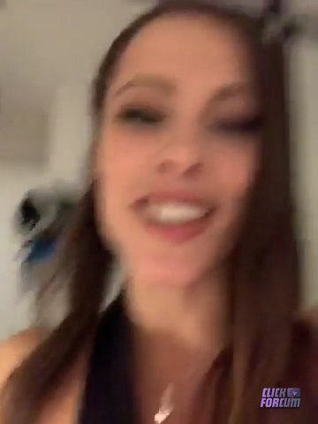 Nikita Bellucci - Petite Vidéo Avant un Tournage (partie 2)