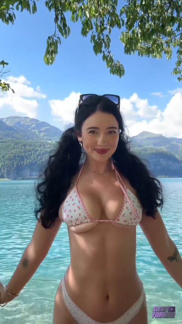 Emily HotBlockChain - Leak OF 13 Brunette Perfect Tits Tiktok