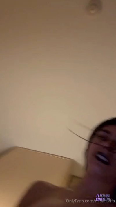Naked Mia Khalifa Chatting In Livestream