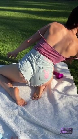 Jakara Bellas Pussy And Asshole Masturbation