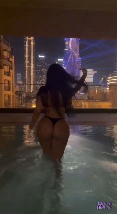 Luxy Capi - Je Profites De Dubai