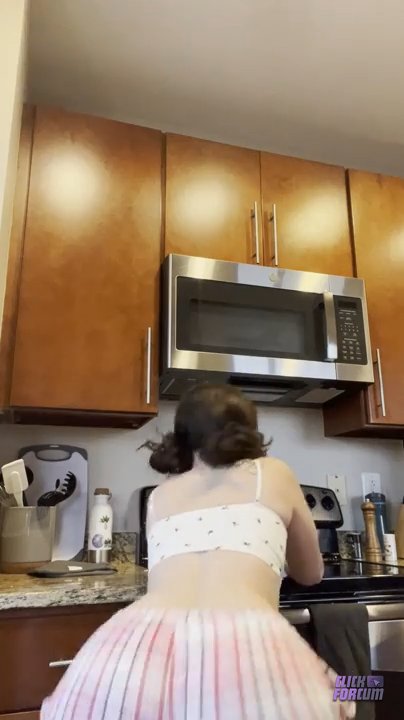 Emily HotBlockChain - Leak OF 12 Brunette Perfect Tits